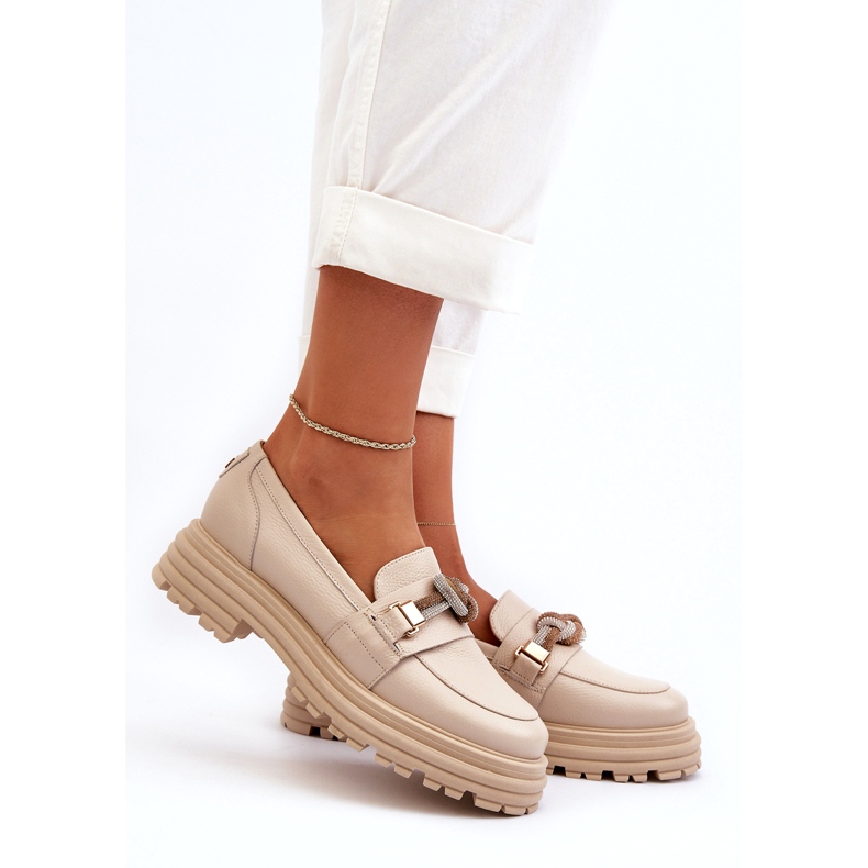 Plăcile din piele pentru femei cu un ornament Laura Messi 2780 Beige ușor bej 2