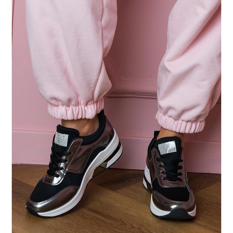 Adidași negri cu zirconi și o inserție metalică negru 1