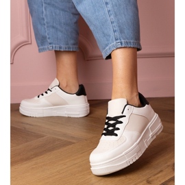 Adidași sportivi bej pe Platfotm 1