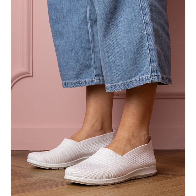 Adidașii pentru femei albe 1