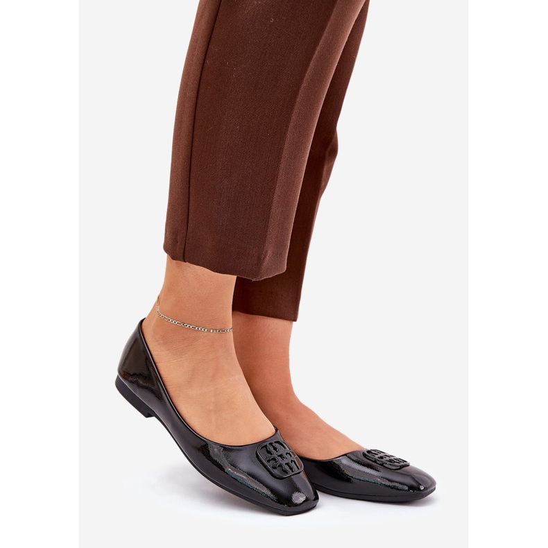 Ballerine pentru femei elegante pictate cu un Vinceza decorativ 17377 Detaliu negru 1 Ballerine pentru femei elegante pictate cu un Vinceza decorativ 17377 Detaliu negru 1