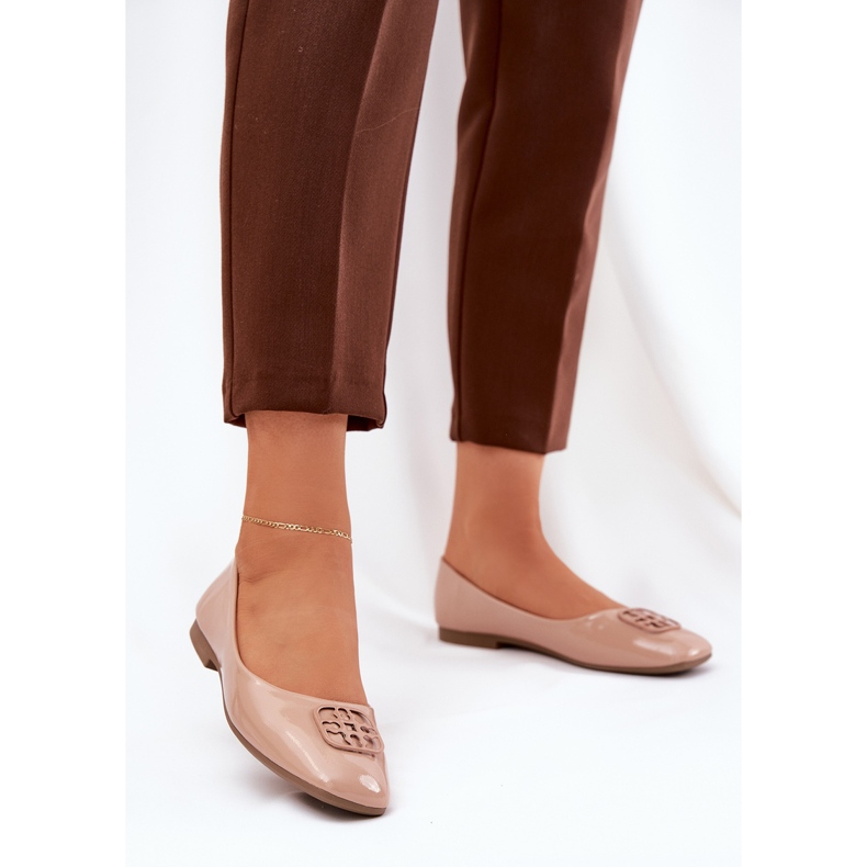 Ballerine pentru femei elegante pictate cu un Vinceza decorativ 17377 Detaliu bej 2 Ballerine pentru femei elegante pictate cu un Vinceza decorativ 17377 Detaliu bej 2