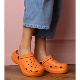 Orange Built -up Flip -Flops pe platformă portocale 2