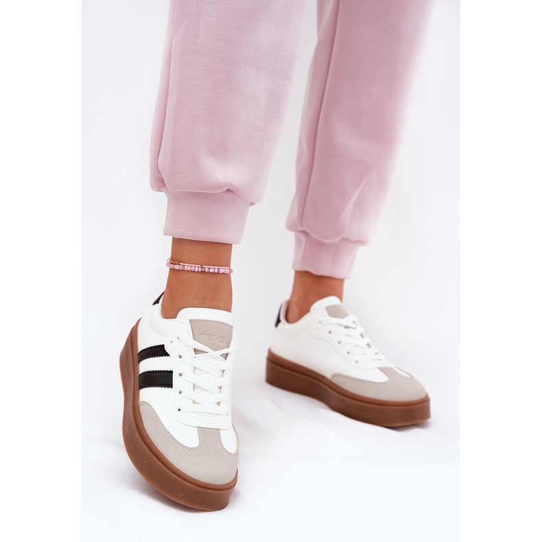 Evento Adidași pentru femei pe platformă cu alb din piele eco 2