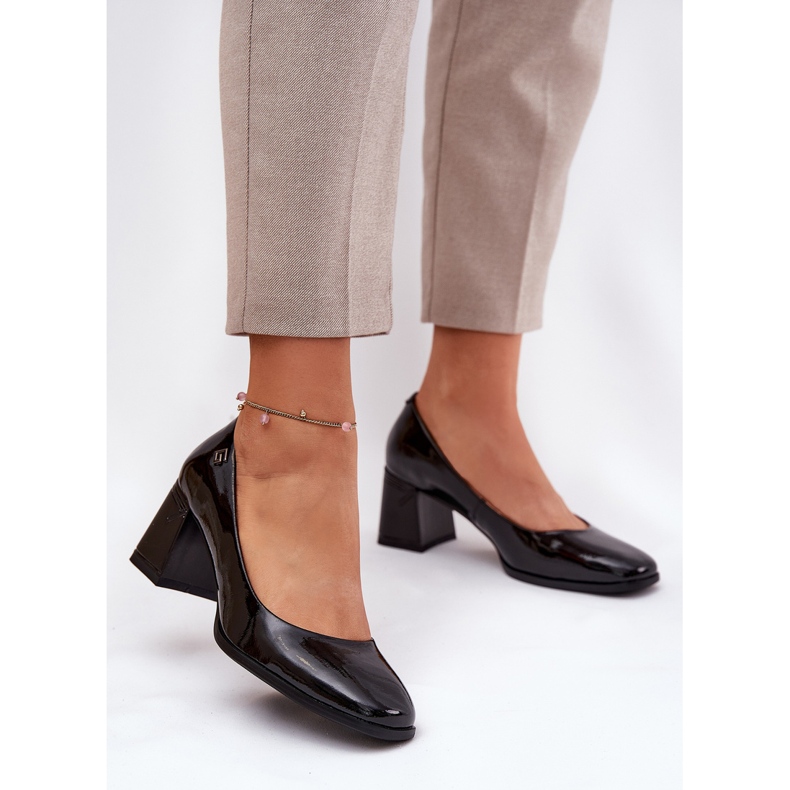 Pompe lăptate din piele pe Vinceza 91130 Black Post negru 2