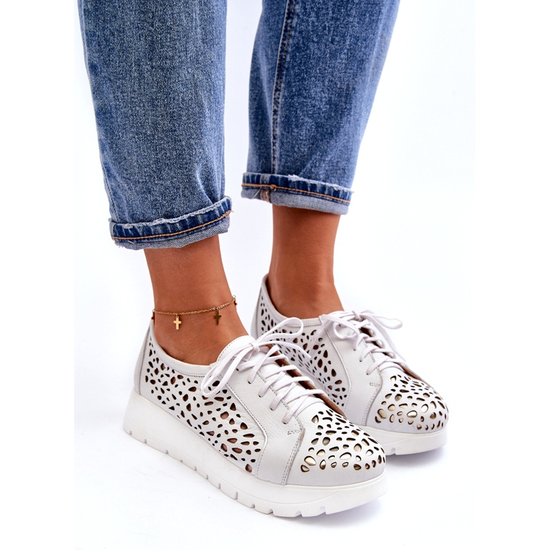 Zazoo 2821 Pantofi ajurat din piele pentru femei alb 3