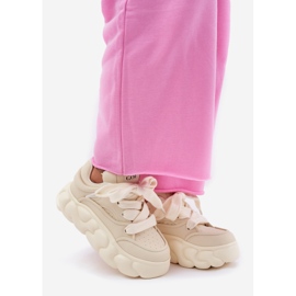 Adidaje din piele pentru femei pe platforma masivă GOE RR2N4043 BEIGE bej 1