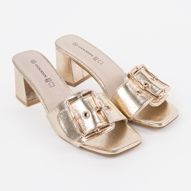 Goodin Tweed Golden Flip Flops pe post de aur 1 Goodin Tweed Golden Flip Flops pe post de aur 1