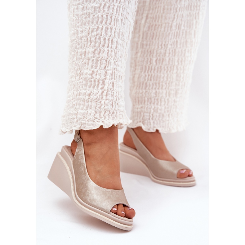 S.Barski Sandale din piele pentru femei pe Wedge S. Barski LR51-539 PLN de aur 2