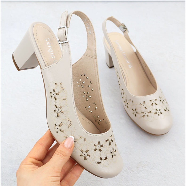 Sandale pentru femei pline de openwork bej Sergio Leone SK179 1