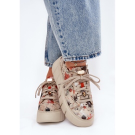 Adidași din piele pe platforma Maciejka 06891-18 Beige bej 1