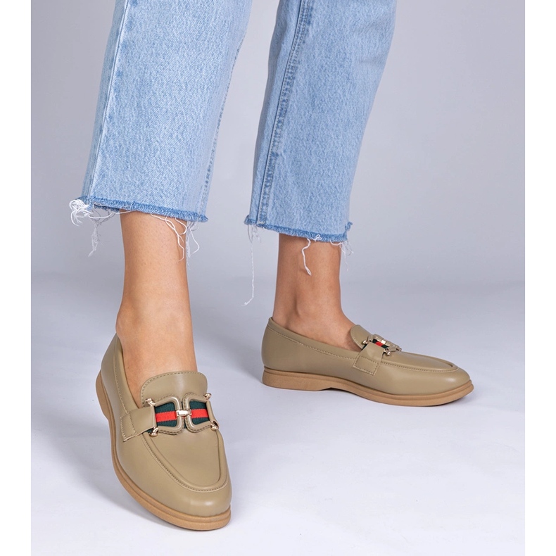 Plăceri verzi cu eco -laur cu un ornament verde 1