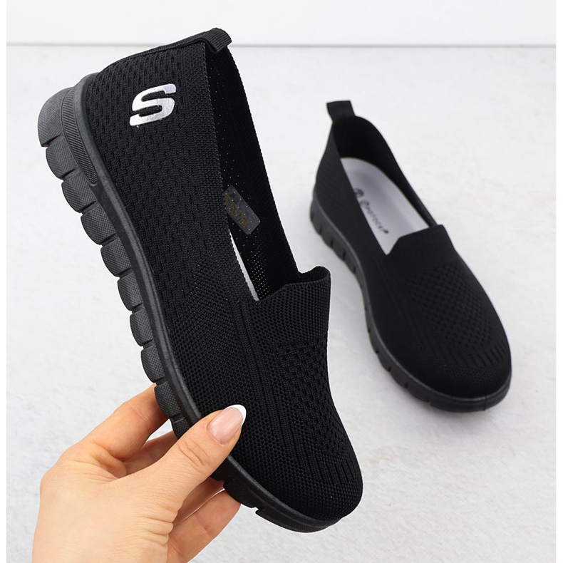 Pantofii sport pentru femei a alunecat Black Potocki 16327 negru 1