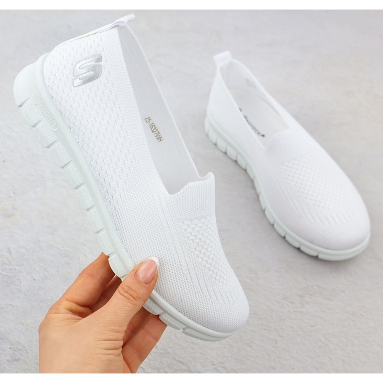 Pantofii sport pentru femei a alunecat alb Potocki 16327 1