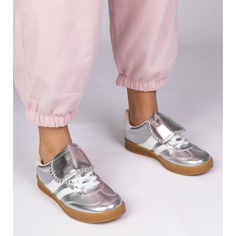 Adidași de argint adidași sportivi pentru femei 1