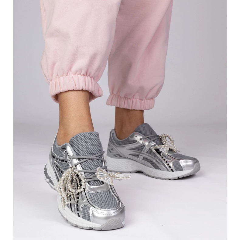 Adidași de argint cu decorațiuni detașabile 2