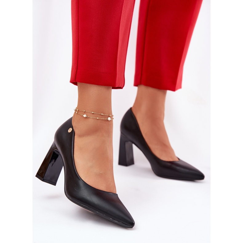 Pompe elegante pe Vinceza 62221 Stand negru 2