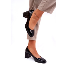 Pompe de femei lăcuite din piele pe postul negru Vinceza 91130 2