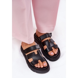 Papucii din piele naturală pentru femei pe platforma Zazoo 40440 Negru 2