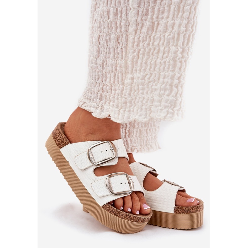 Platforma pentru femei Flip Flops cu Lee Cooper LCW-25-35-3496L Catarame albe 1