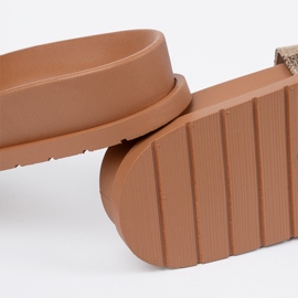 Seastar Flip -flip -flops cu decorare maro 1 Seastar Flip -flip -flops cu decorare maro 1