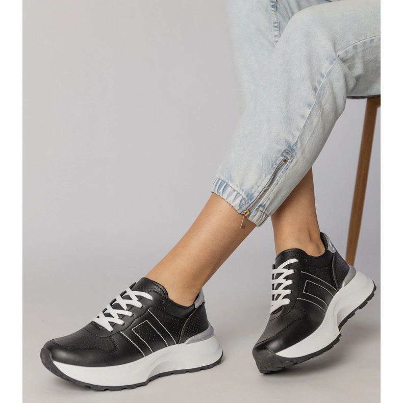 Adidași cu sporturi negre cu o inserție de argint negru 2