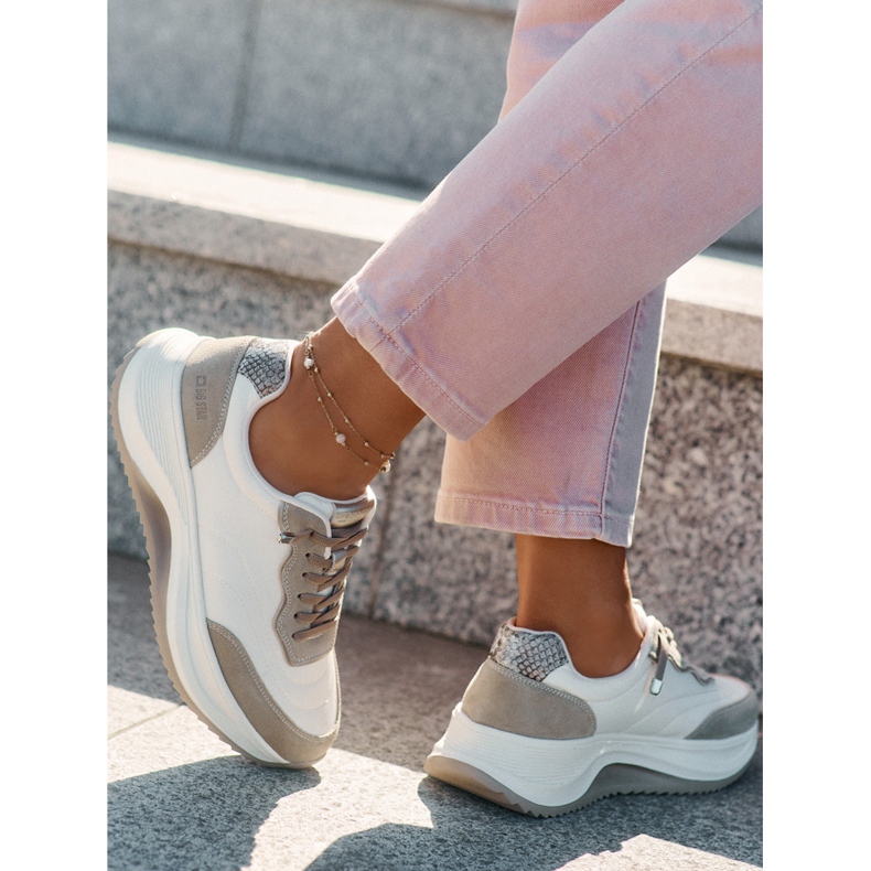 Adidași din piele de căprioară pentru femei pe Big Star RR274A344 Sistem Hi-Polish Beige bej 1