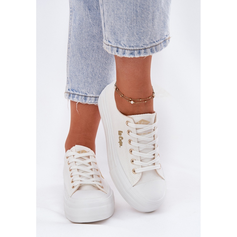 Adidașii pentru femei pe platforma Lee Cooper LCW-25-02-3289 White alb 2