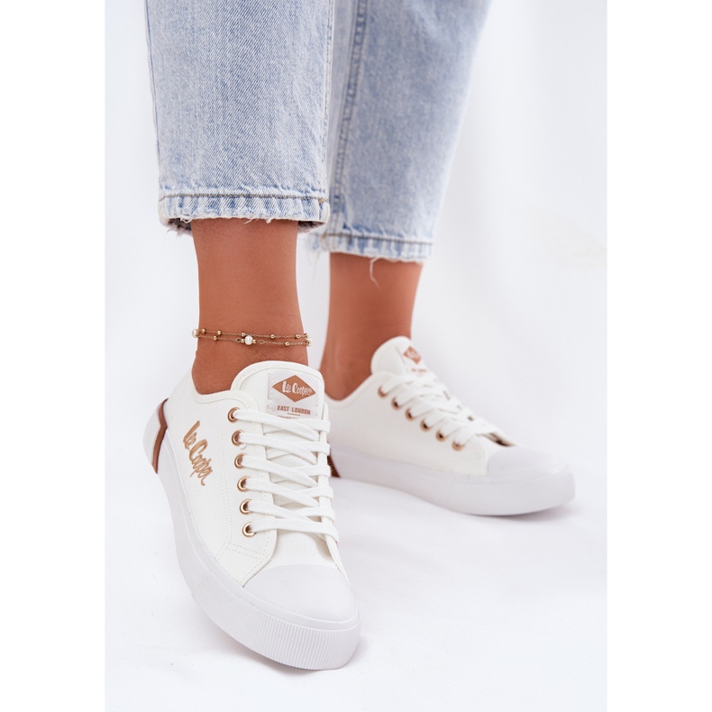 Adidași pentru femei pentru femei Lee Cooper LCW-25-31-3428L White alb 2 Adidași pentru femei pentru femei Lee Cooper LCW-25-31-3428L White alb 2