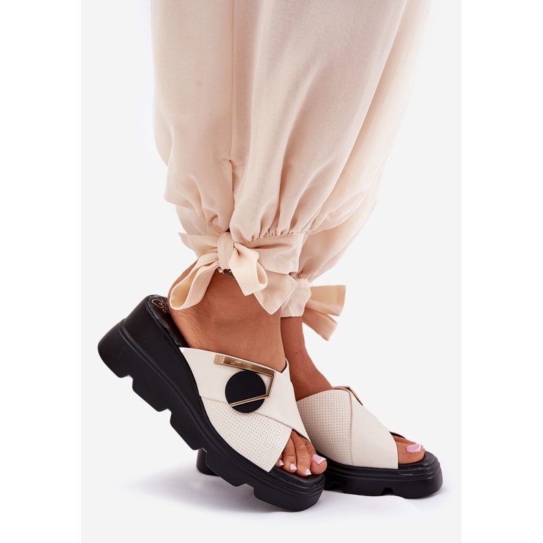 ARTIKER Panouri elegante pentru femei din piele cu decorare antică Artker 56C1585 Beige bej 1 ARTIKER Panouri elegante pentru femei din piele cu decorare antică Artker 56C1585 Beige bej 1