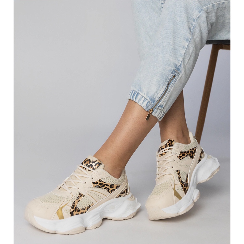 Adidași de sport Panther pe o talpă masivă bej 2