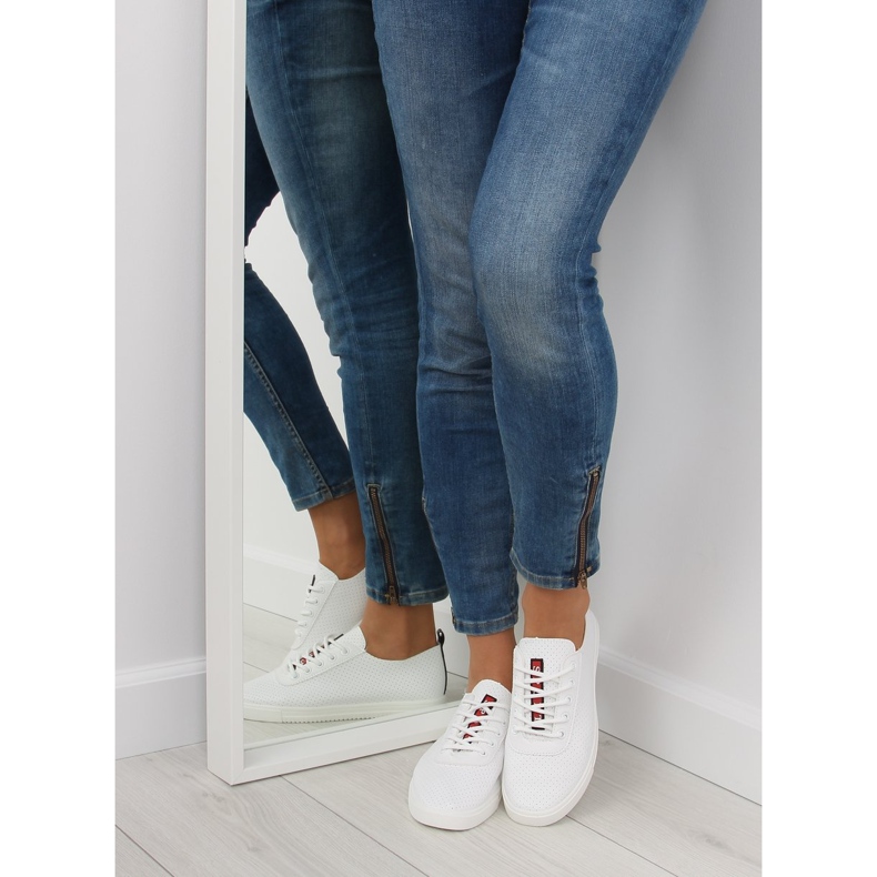 Tenisi albi moi de dama 2