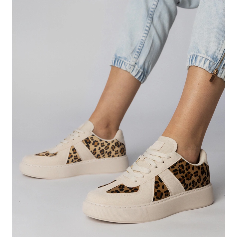 Adidașii pentru femei bej-pantter 1