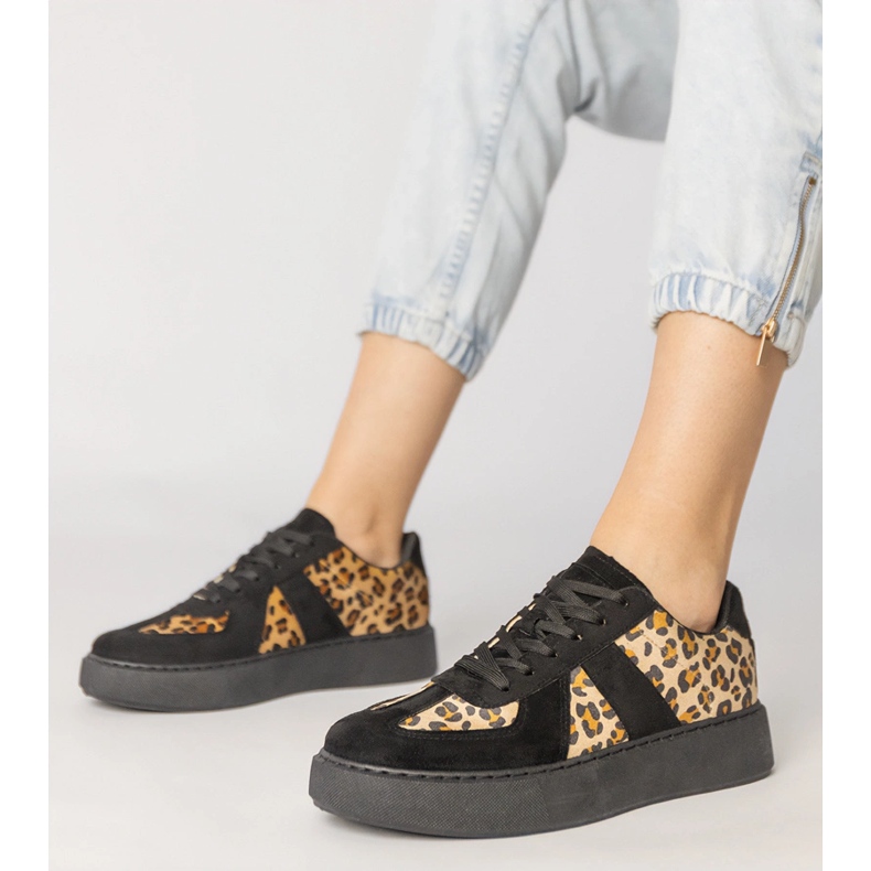 Adidașii pentru femei cu pantă neagră negru 1