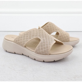 Flip -flops pentru femei pe altitudine bej Vinceza 97300 2