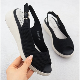 Sandale pentru femei pe panouri negre Vinceza 97303 negru 1