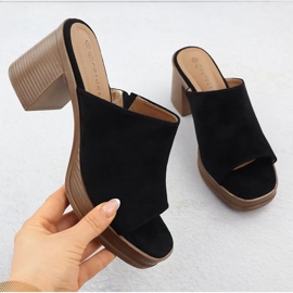 Flip -uri de piele de căprioară pentru femei pe Black Potocki Post 54309 negru 1