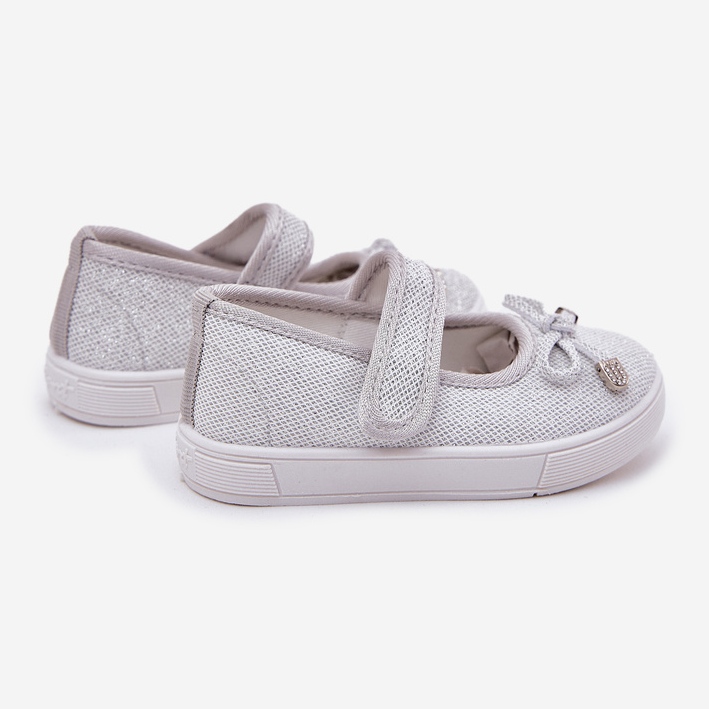 Balerine pentru copii cu un arc de argint 2