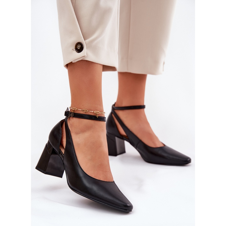 Pompe din piele pe post Maciejka K6816-01 Negru 2