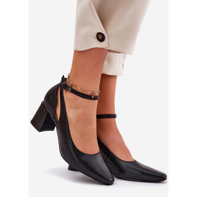 Pompe din piele pe post Maciejka K6816-01 Negru 1
