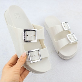 Flip -flops pentru femei cu cataramă de la Buckle Beach Buckles Zaxy RR285056 cremos 1