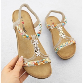 EVento Sandalele pentru femei au alunecat bej eveniment 8309 1 EVento Sandalele pentru femei au alunecat bej eveniment 8309 1