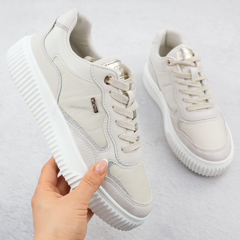 Evento Adidași de piele pentru femei bej eveniment 8240 1