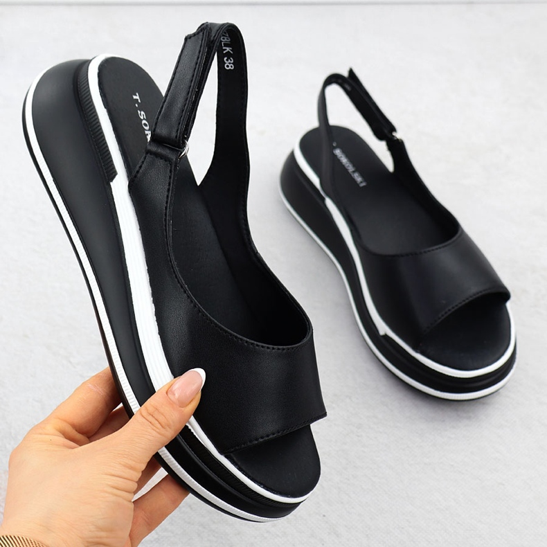 Sandale din piele pentru femei pe pană T.Sokolski L25-247 negru 1 Sandale din piele pentru femei pe pană T.Sokolski L25-247 negru 1
