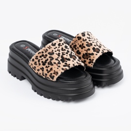 Seastar Papuci pe o platformă de leopard maro 2