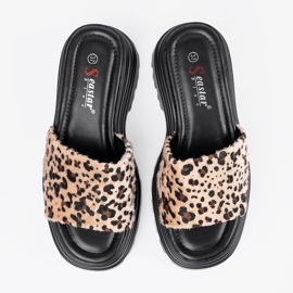Seastar Papuci pe o platformă de leopard maro 3