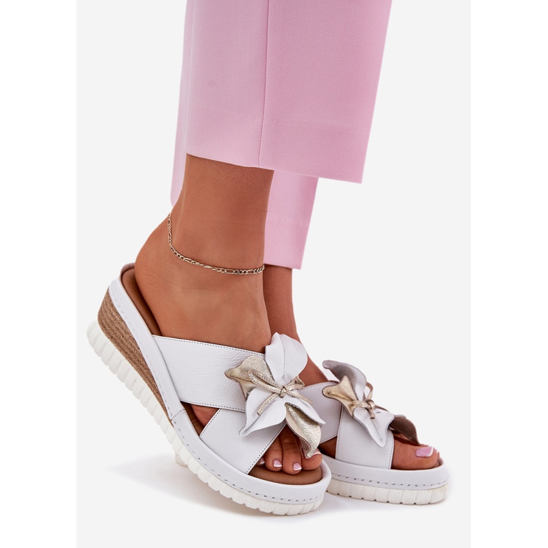 Panouri din piele pentru femei cu artiker decorativ de flori 52C0537 Alb 1 Panouri din piele pentru femei cu artiker decorativ de flori 52C0537 Alb 1