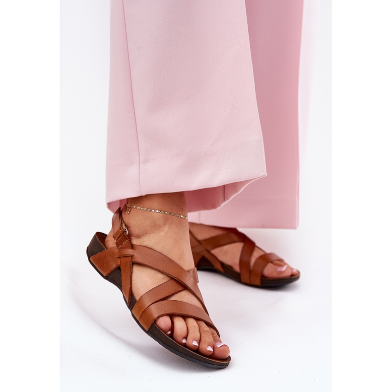 Sandale din piele plată Zazoo 40032 maro pentru femei 2 Sandale din piele plată Zazoo 40032 maro pentru femei 2