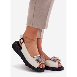 Sandale din piele pentru femei cu Artiker 54C1627 Cristale bej 1 Sandale din piele pentru femei cu Artiker 54C1627 Cristale bej 1