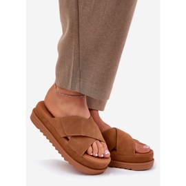 Flip -flops pentru femei pe platformă cu dungi care se împletesc maro 1